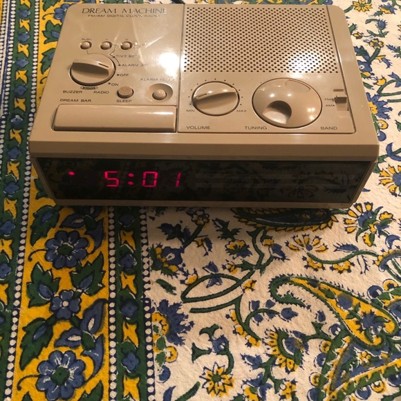 Vintage 1980’s working Sony Dream Machine alarm clock. - Picture 3 of 6